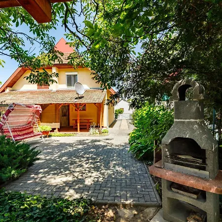 Holiday home Jazmin By Interhome Balatonszarszo