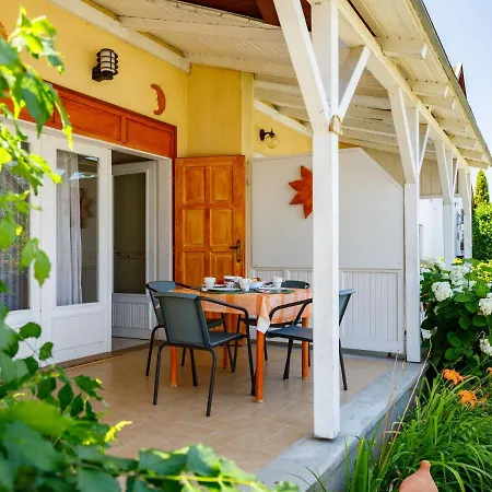 Jazmin By Interhome