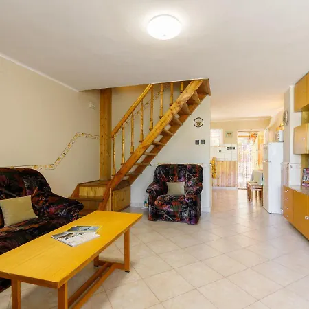 Holiday home Jazmin By Interhome